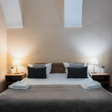 Memorandumului Ultracentral Cu Parcare Privata