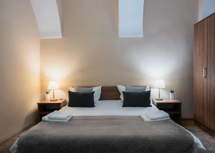 Memorandumului Ultracentral Cu Parcare Privata